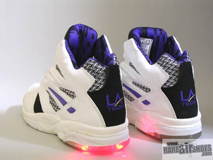 LA GEAR les baskets avec des petites lumi res Coup de vieux